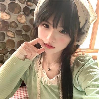小安妮封面